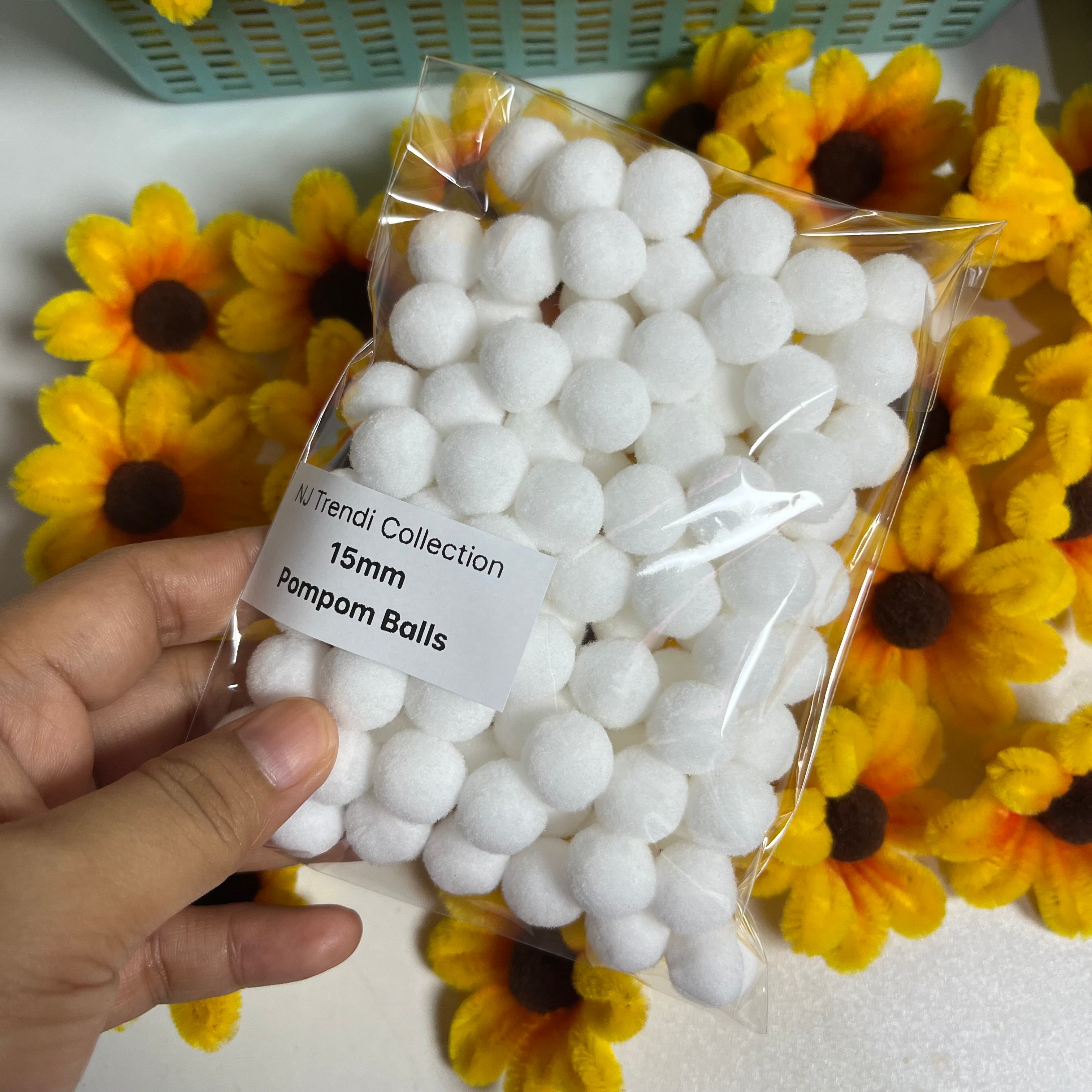 15mm Pompom Balls